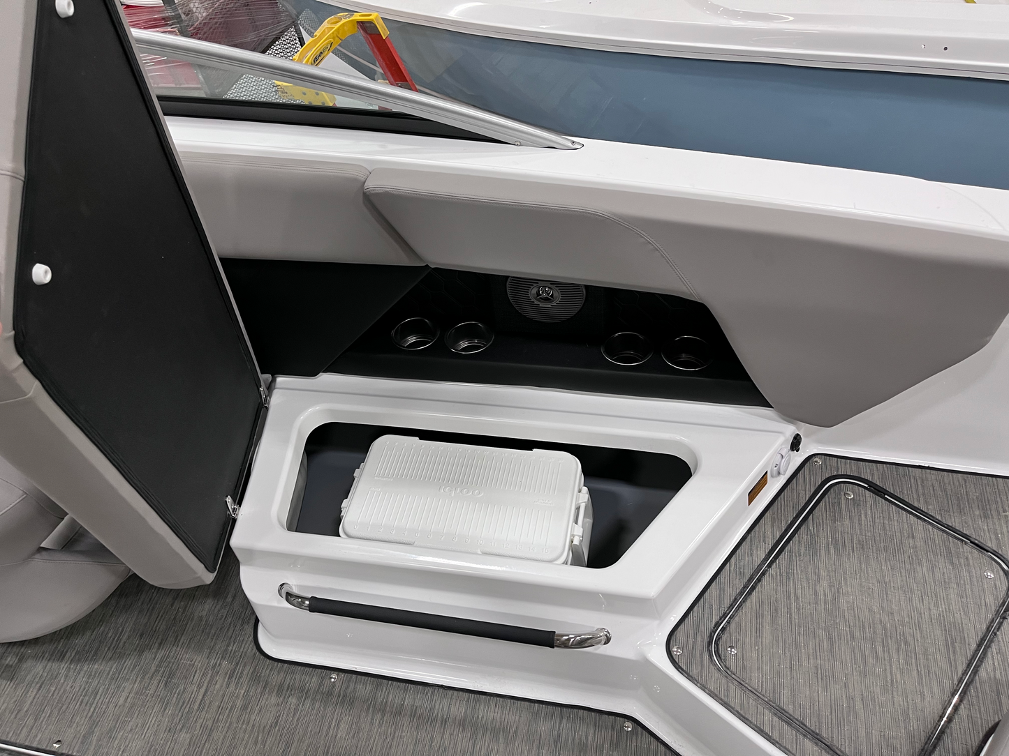 Four Winns H6 HORIZON OB 2026
